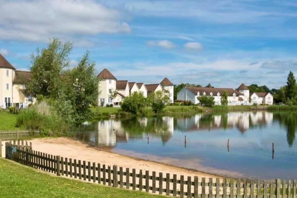 Emerald Lake House South Cerney Exterior foto