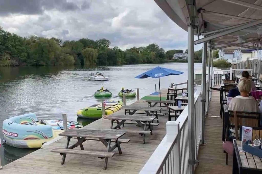 Emerald Lake House South Cerney Exterior foto