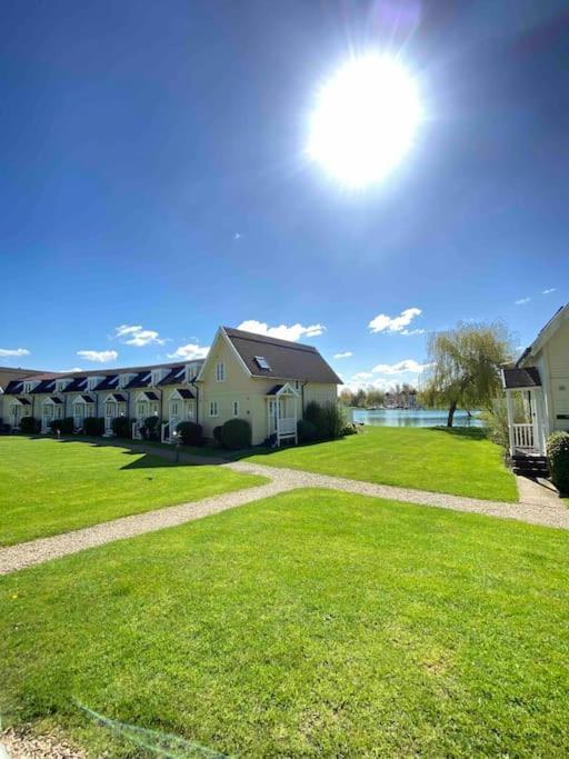 Emerald Lake House South Cerney Exterior foto