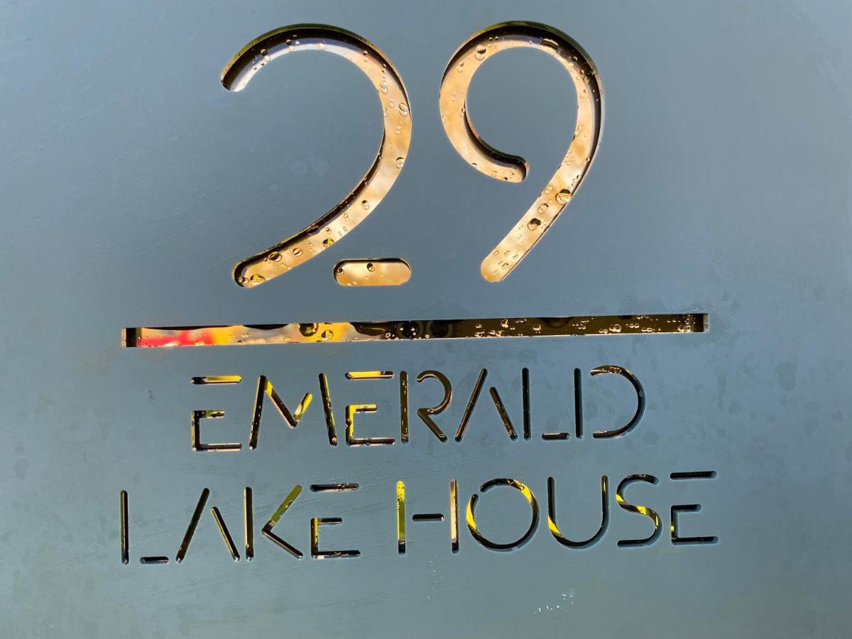 Emerald Lake House South Cerney Exterior foto