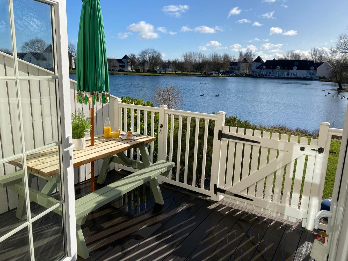 Emerald Lake House South Cerney Exterior foto